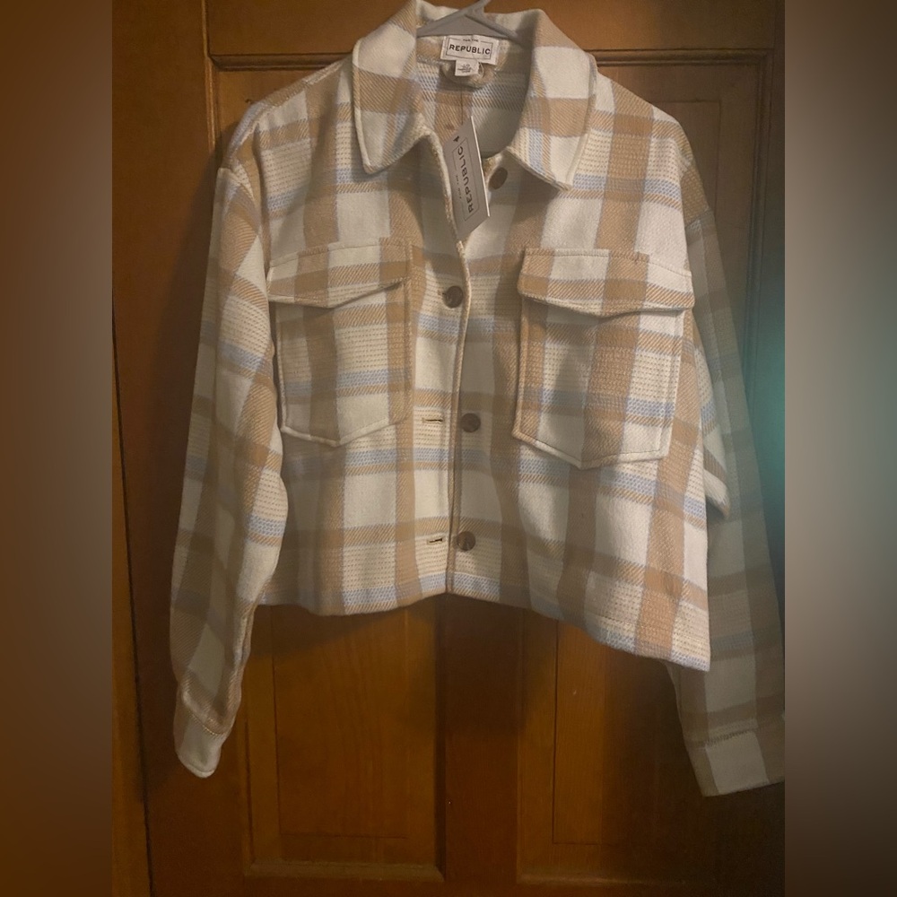 For the Republic Brand Size Small Soft Cropped Shacket